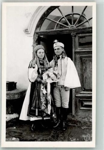 Mann und Frau in Torockoi-Volkstracht