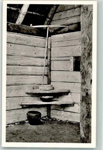 Oerlinghausen Freilichtmuseum Germanisch-Cheruskischer Hof aus dem 1. Jhdt. Steinerne Getreidemühle Fotograf Hans Reinerth