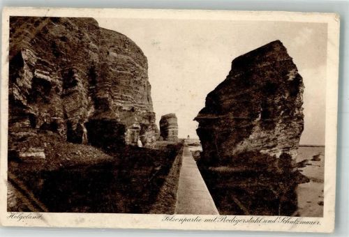 Helgoland Steilküste mit Predigerstuhl und Betonschutzmauer Fotograf Zerner Nr. 535