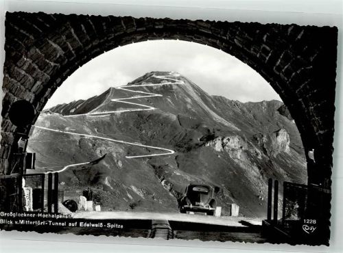 Grossglockner VW Käfer auf der Großglockner Hochalpenstraße im Mittertörl-Tunnel mit Edelweiß-Spitze Cosy-Verlag Nr. 1228