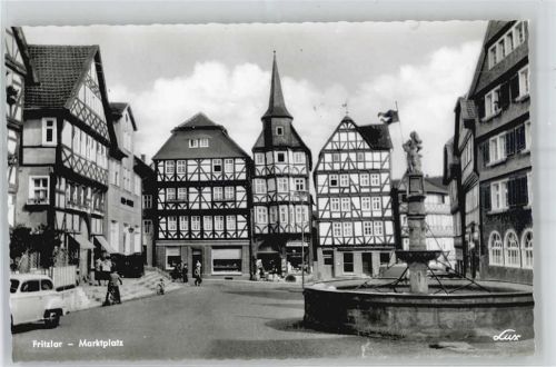 Fritzlar Marktplatz Rolandsbrunnen