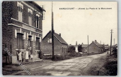La Poste et le Monument