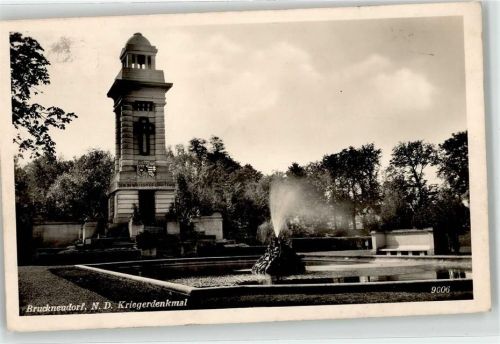 Bruckneudorf Kriegerdenkmal Springbrunnen