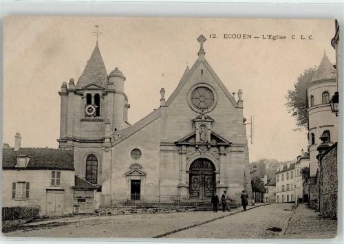 Ecouen Kirche