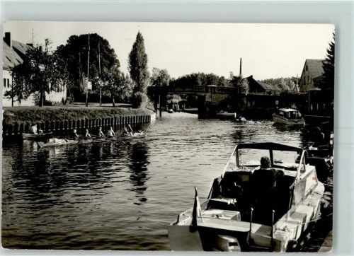 Canow An der Schleuse Brücke Ruderboot Wanderfahrt Doppelvierer