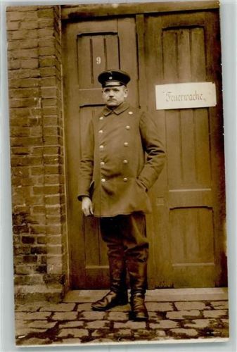 Feuerwehrmann Uniform Feuerwache Hausnummer 9 Feuerwehr