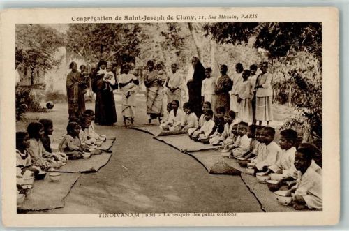 Tindivanam La becquee des petits oisillons Congregation de Saint-Joseph de Cluny