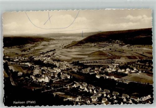 Ramsen Fliegeraufnahme des Ortes mit Ev. Kirche Foto Original aus Archiv eines Ansichtskartenverlages Ort handschriftlich Farbstriche im Bild
