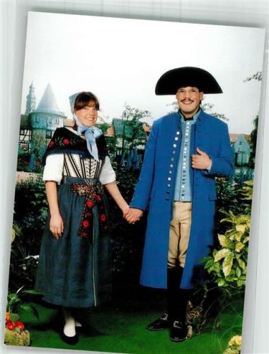 Hofheim 1988 Hessentagspaar in Tracht 28. Hessentag Fotograf Reinhardt