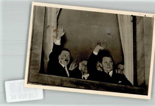 Berlin Mitte 1933 Sammelbild Der Führer und Göring grüßen den Fackelzug vom 30.01. Album Nr. 8 Deutschland erwacht Nr. 110