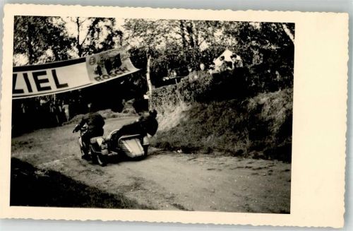 Motorrad mit Beiwagen