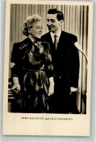 Portrait der Sänger Irma Baltuttis und Fred Frohberg Fotograf Ittenbach VEB Volkskunstverlag
