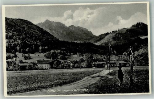 Rottau Marterl am Ortseingang mit Gederer Wand Fotograf Bichler