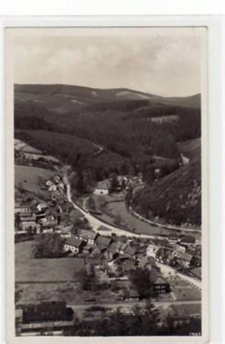 Fotokarte von Stutzhaus bei Gotha. Totalansicht - Blick vom Kienberg gelaufen 1933 Eckbug oben rechts sonst gut erhalten.