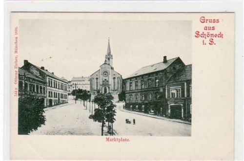 Schöneck Schöneck mit Marktplatz. ungelaufen um 1900 Ecken mit Albumabdrücken, sonst gut erhalten