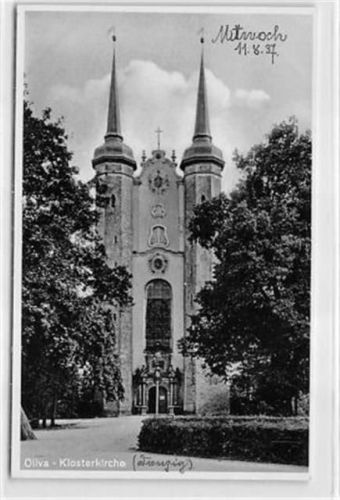 Oliva / Oliwa. Klosterkirche ungelaufen Leichte Abdrücke an den Ecke n vom Album, sonst gut erhalten