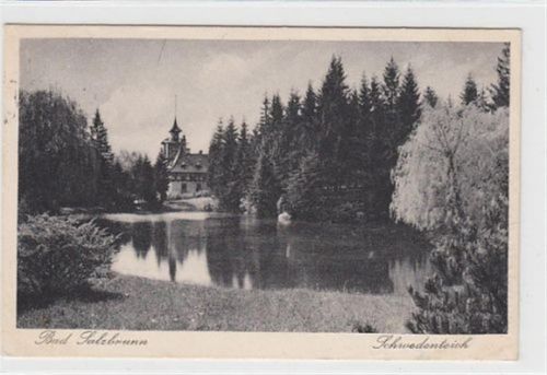 Bad Salzbrunn Schwedenteich in Bad Salzbrunn / Szczawno-Zdrój - Kreis Waldenburg / Walbrzych gelaufen 1929. Leichte Stempelspuren. Rückseite leicht fleckig, sonst gut erhalten