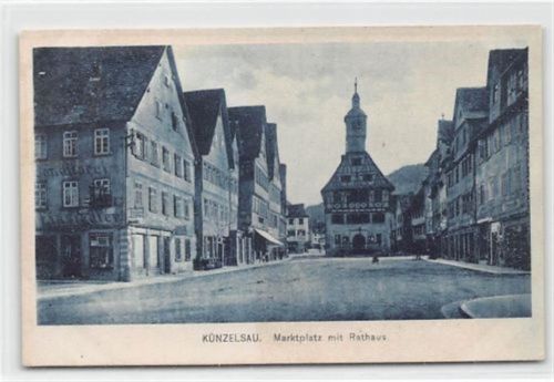 Künzelsau. Partie am Marktplatz mit Rathaus ungelaufen Ecken mit Albumabdrücken, sonst gut erhalten
