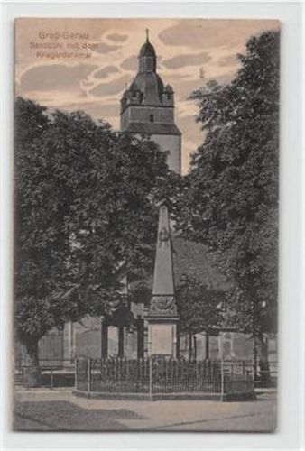 Groß-Gerau Groß-Gerau. Sandböhl Kriegerdenkmal gelaufen. Marke entfernt, Abrißspuren. Leichter Stempeldurchdruck, sonst gut erhalten