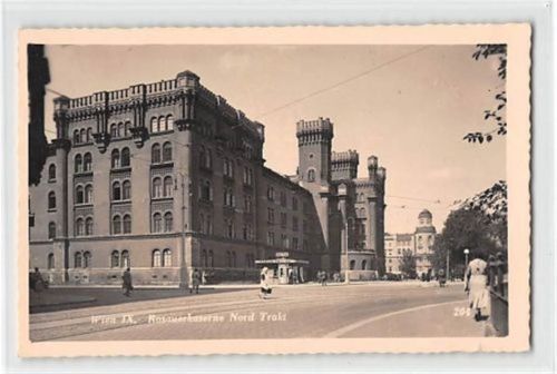 Wien. Rosauerkaserne, Nord Trakt gelaufen kleiner Riß unten rechts, sonst gut erhalten