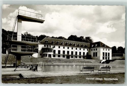 Hennef Sportschule Schwimmbad Sprungturm