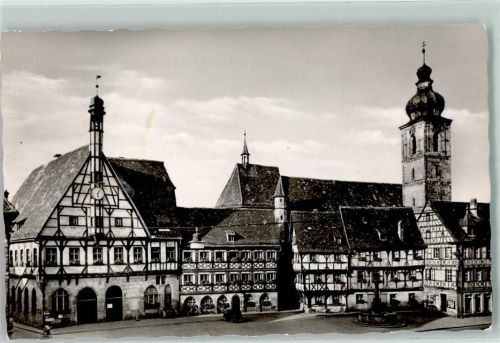 Forchheim Rathaus Platz Brunnen Turm Fachwerk Uhr