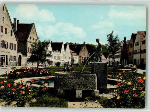 Dingolfing Obere Stadt Brunnen