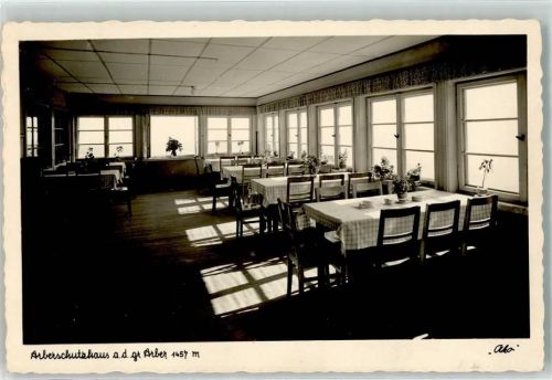 Arberschutzhaus Veranda innen