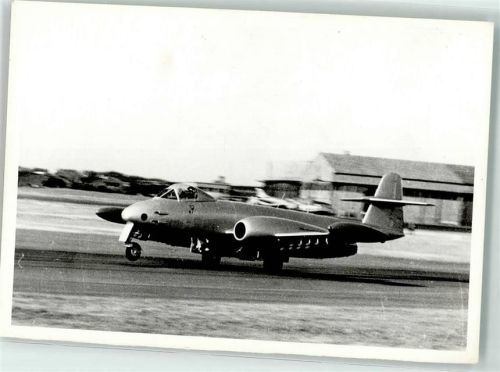 Gloster Meteor PV 8