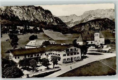 83471 W8240 Oberau b Berchtesgaden Gebrauchsspuren Gasthaus zum Auerwirt Kirche