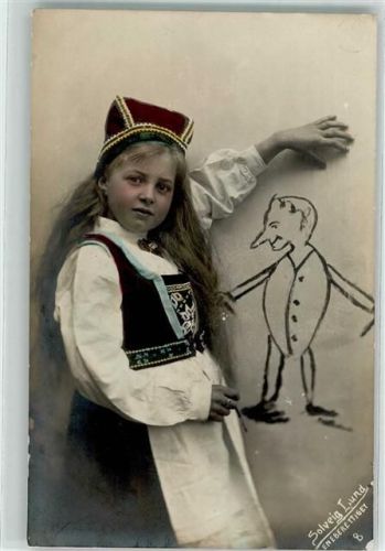 Lund Mädchen Tracht