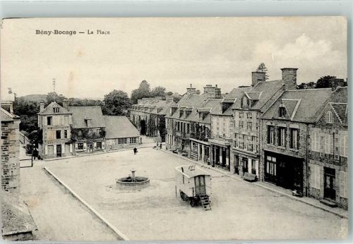 14350 Le Beny-Bocage - La Place Brunnen Waggong Platz