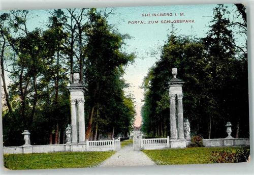 Rheinsberg Schloßpark Eingangsportal