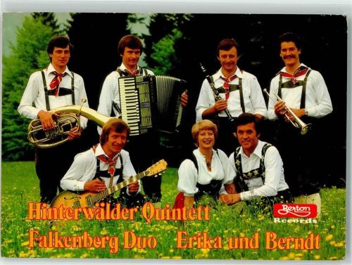 Das Hinterwälder Quintett Falkenberg Duo Erika Berndt Tracht Musik Gitarre Akkordeon