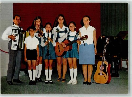 Schwalbach Familenchor Mönch Musikinstrumente