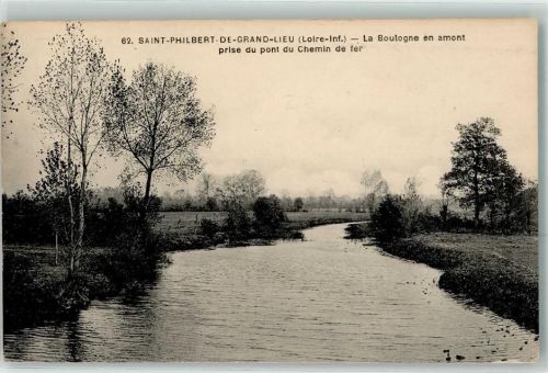 Saint-Philbert-de-Grand-Lieu la Boulogne en amont prise du pont du Chemin de fer