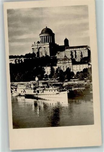 Esztergom Donaupartie Dampfschiff