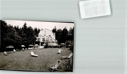 Glashütte Liegestühle im Garten eines Hotels Foto Original aus Archiv eines Ansichtskartenverlags Ort handschriftlich