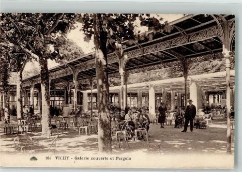 Vichy Gasthaus Galerie Couverte et Pergola