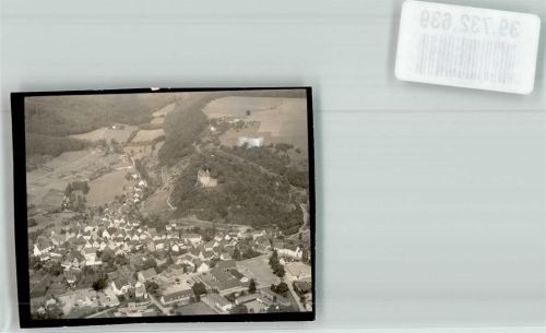 Schwalenberg Fliegeraufnahme vom Ort und der Burg Schwalenberg Foto Original aus Archiv eines Ansichtskartenverlags Ort handschriftlich