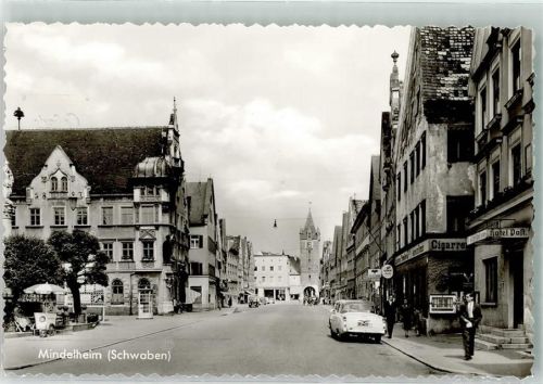 Mindelheim Marienplatz Eiswagen Oldtimer Telefonzelle