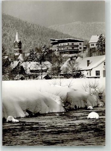 Mitteltal mit der Murg und der Ev. Christuskirche