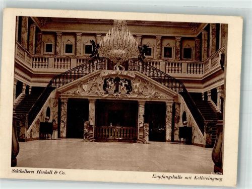 Biebrich 1935 Sektkellerei Henkell & Co. Empfangshalle mit Kellereingang