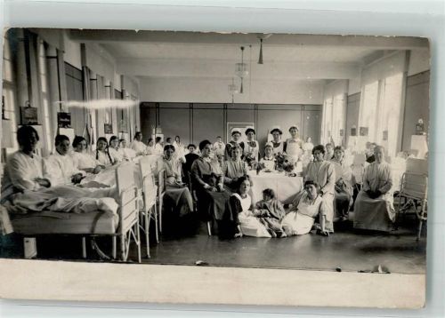 1915 Frauenschlafsaal in einer Klinik