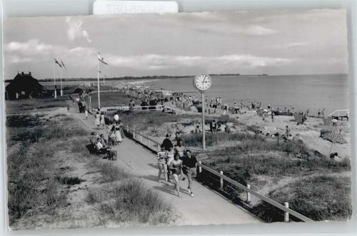 Burg Strand, Promenade