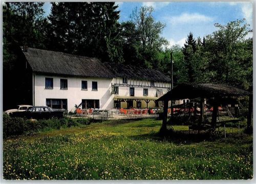 Strotzbüsch Strotzbüscher Mühle Auto