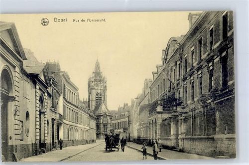 Douai Rue de l'Universite, Pferdewagen