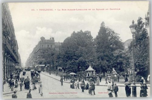 Toulouse La Rue Alsace Lorraine et le Square du Capitole Straßenbahn