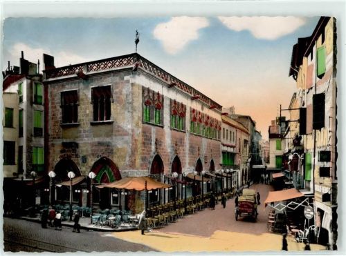 Perpignan La Loge et rue des marchands