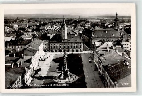 St. Pölten Rathausplatz Denkmal